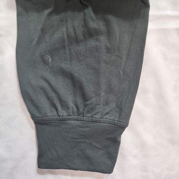 Lululemon Womens 2 Green Ready To Rulu High Rise Cropped Jogger Pants Pockets - Picture 11 of 13